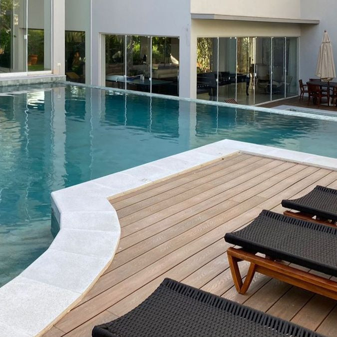 Deck Marrom de Madeira Ecológica | 2,90m x 14,82cm | 2,3cm espessura