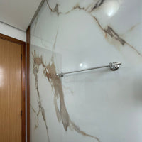 Revestimento Decorativo Premium | Placa Marmorizada Bianco Oro | 2,44m x 1,22m - 2,97m² de cobertura