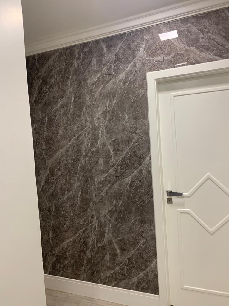 Revestimento Decorativo Premium | Placa Vinílica Flexível Marmorizada Marmo Gris | 2,44m x 1,22m - 2,97m² de cobertura