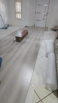 Piso Laminado Carvalho Cinza | 2,91m² - caixa