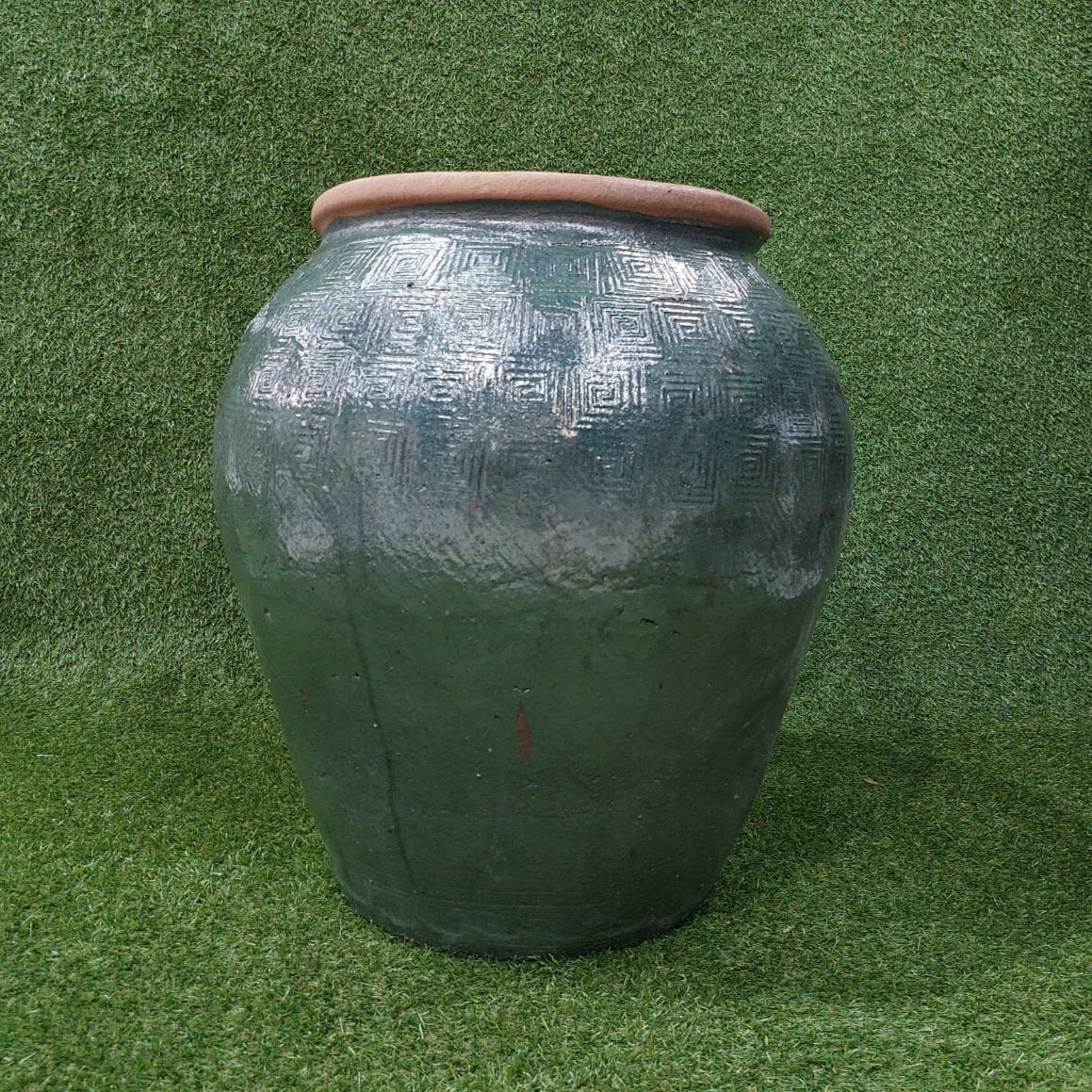 Vaso Vietnamita Médio Geométrico Esverdeado | 43cm abertura x 65cm largura x 64cm de altura | ref. 3191C