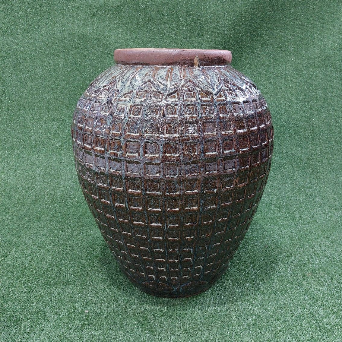 Vaso Vietnamita Médio Quadriculado Marrom Areia | 43cm abertura x 65cm largura x 64cm de altura | ref. 3191C